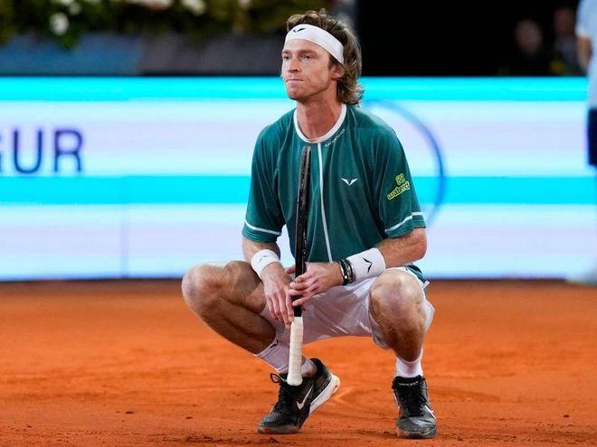 江西的青少 江西的青少