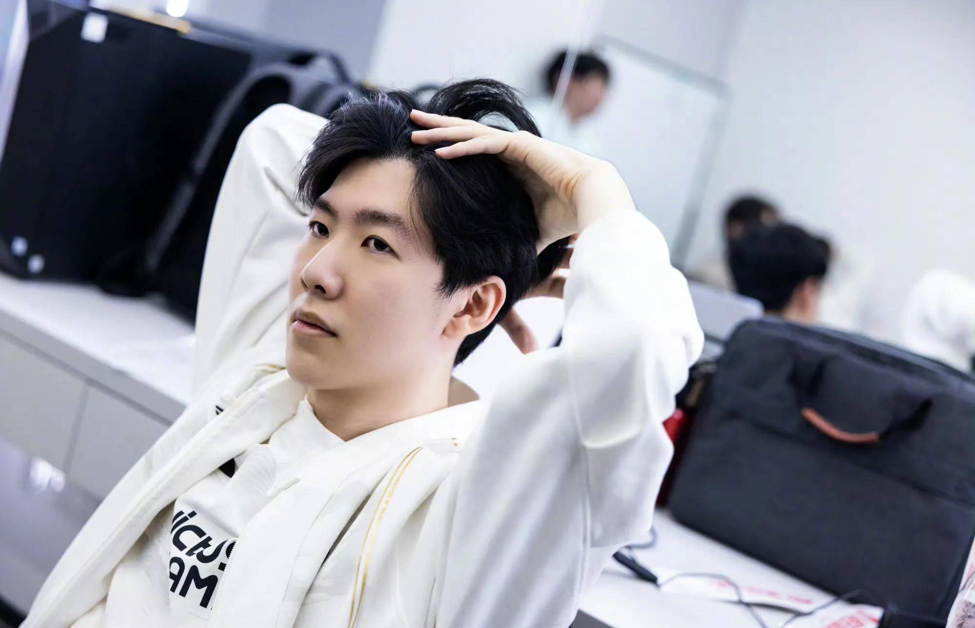 三分4中2 三分4中2