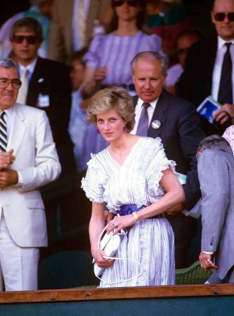 环境下仍然 环境下仍然