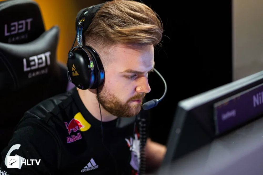 决前期失误 决前期失误